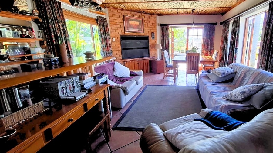 4 Bedroom Property for Sale in Lower Robberg Western Cape